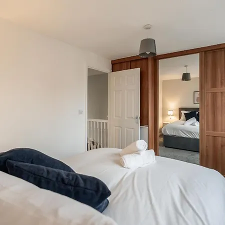 Brecon Gardens * South Bank