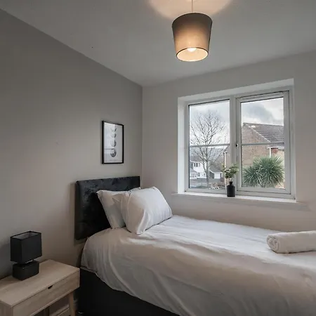 Brecon Gardens * South Bank