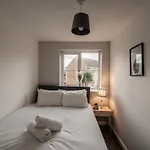 Brecon Gardens 度假居